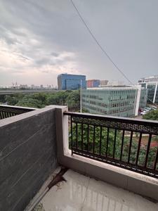 Balcony Image of 500 Sq.ft 1 BHK Independent House for rent in DLF Phase 3 Gurgaon for Rs. 30000