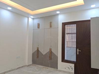 Bedroom Image of 2200 Sq.ft 4 BHK Builder Floor for sale in Paschim Vihar New Delhi for Rs. 45000000