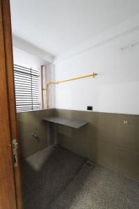 Kitchen Image of 2844 Sq.ft 3 BHK Apartment / Flat for sale in Science City Ahmedabad for Rs. 21500000