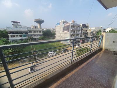 Balcony Image of 300 Sq.ft 1 RK Builder Floor for rent in Sector 48 Gurgaon for Rs. 19000
