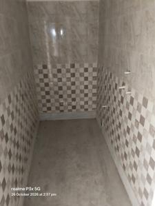 Bathroom Image of 900 Sq.ft 2 BHK Apartment / Flat for sale in Phool Bagan Kolkata for Rs. 5200000