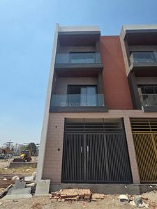 Image of 2025 Sq.ft 3 BHK Independent House for sale in Dindoli, Surat for Rs. 7350000