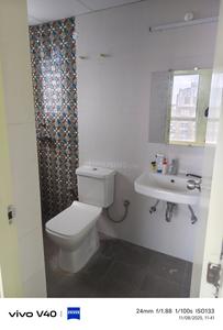 Bathroom Image of 450 Sq.ft 1 BHK Apartment / Flat for rent in Alcove New Kolkata Sangam, Serampore Hooghly for Rs. 10000
