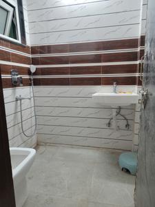 Common Bathroom Image of 1300 Sq.ft 3 BHK Builder Floor for sale in Chhattarpur New Delhi for Rs. 9900000
