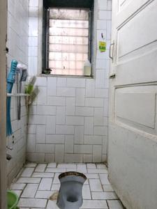 Common Bathroom One Image of 1200 Sq.ft 3 BHK Apartment / Flat for sale in Thane West Thane for Rs. 11500000