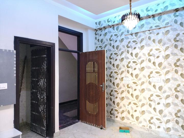 Vishal DLF Paradise Main Image 1