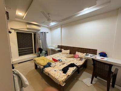 Bedroom Image of 1250 Sq.ft 2 BHK Apartment / Flat for rent in Ramdaspeth Nagpur for Rs. 25000
