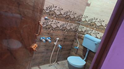 Bathroom Image of 600 Sq.ft 1 BHK Independent House for rent in Pallavaram Chennai for Rs. 11000