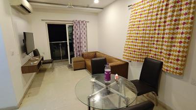 Living Room Image of 1200 Sq.ft 2 BHK Apartment / Flat for rent in Phoenix Golfedge Residences, Gachibowli Hyderabad for Rs. 49000