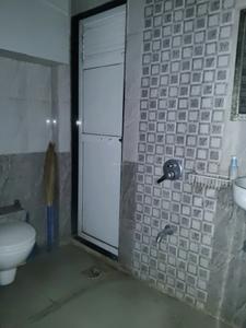 Common Bathroom Image of 910 Sq.ft 2 BHK Apartment / Flat for rent in Kasarvadavali Thane for Rs. 23000