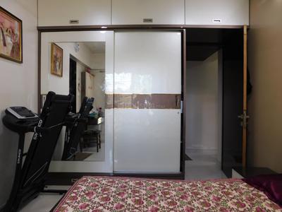 Bedroom Image of 735 Sq.ft 2 BHK Apartment / Flat for rent in Kukreja Golfscappe, Chembur Mumbai for Rs. 75000