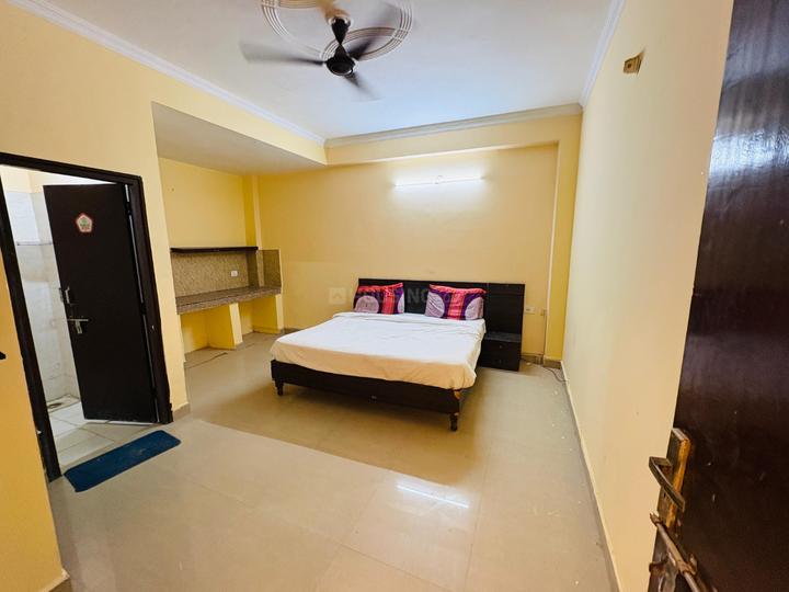 Hall Image of Shivay pg in Sector 71, Noida