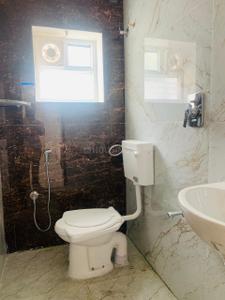 Bathroom Image of 900 Sq.ft 2 BHK Apartment / Flat for sale in Tambaram East Chennai for Rs. 6900000