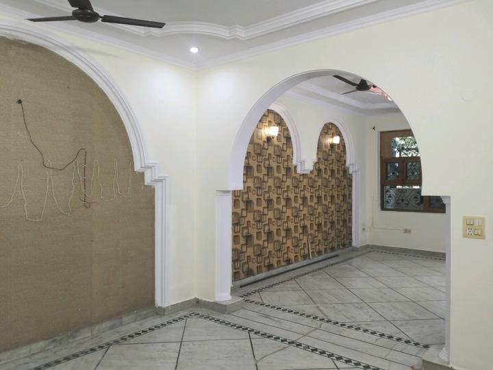 Outram Lines, GTB Nagar Main Image 1