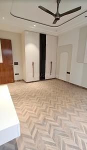 Bedroom Image of 2500 Sq.ft 4 BHK Builder Floor for sale in Janakpuri New Delhi for Rs. 57500000