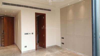 Bedroom Image of 2000 Sq.ft 3 BHK Builder Floor for sale in Vasant Vihar New Delhi for Rs. 110000000