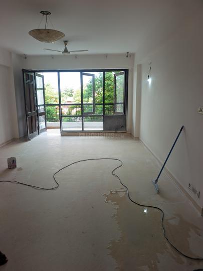 Eros Kenwood Towers Main Image 1