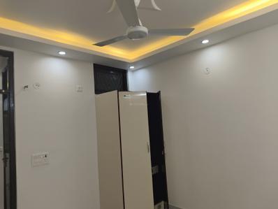 Bedroom Image of 700 Sq.ft 2 BHK Builder Floor for sale in Govindpuri Extension New Delhi for Rs. 6800000