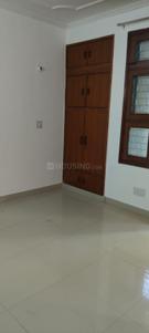 Bedroom Image of 2000 Sq.ft 3.5 BHK Apartment / Flat for rent in Purvanchal Sanchar Vihar, Sector 62 Noida for Rs. 40000