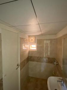 Bathroom Image of 1194 Sq.ft 3 BHK Apartment / Flat for rent in Gaurs Siddhartham, Siddharth Vihar Ghaziabad for Rs. 27000