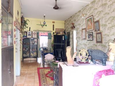 Living Room Image of 1000 Sq.ft 2 BHK Builder Floor for sale in Tollygunge Kolkata for Rs. 4800000