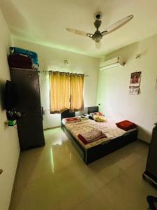 Bedroom Image of 1350 Sq.ft 3 BHK Apartment / Flat for sale in Ambawadi Ahmedabad for Rs. 7500000