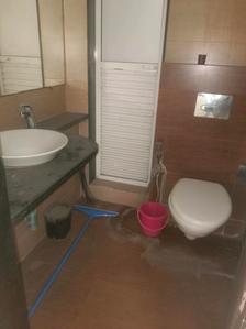 Common Bathroom Image of 1120 Sq.ft 2 BHK Apartment / Flat for sale in Lokhandwala Spring Grove, Kandivali East Mumbai for Rs. 21000000