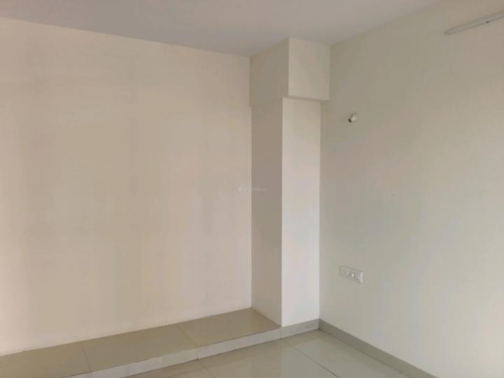 Charms Global City Main Image 1