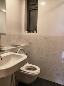 Common Bathroom Image of 950 Sq.ft 2 BHK Apartment / Flat for sale in Chembur Mumbai for Rs. 28000000