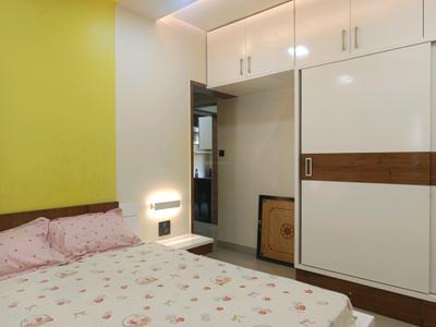 Bedroom Image of 1000 Sq.ft 2 BHK Apartment / Flat for rent in Magarpatta Iris, Magarpatta City Pune for Rs. 35000
