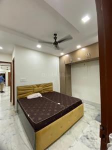 Bedroom Image of 1000 Sq.ft 2 BHK Builder Floor for sale in Ramesh Nagar New Delhi for Rs. 15500000
