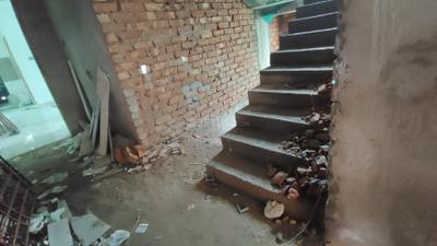 Staircase Image of 736 Sq.ft 2 BHK Apartment / Flat for sale in Keshtopur Kolkata for Rs. 2576000