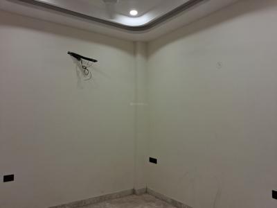 Bedroom Image of 1150 Sq.ft 3 BHK Builder Floor for sale in Paschim Vihar New Delhi for Rs. 26000000