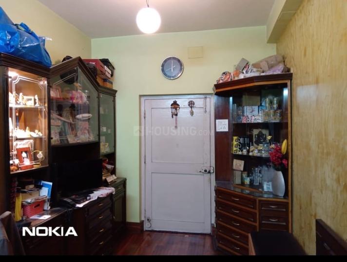 Basak Bagan, Dum Dum Bedroom 1