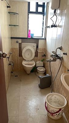 Image of 980 Sq.ft 2 BHK Apartment / Flat for sale in Everest Apartments, Andheri West, Mumbai for Rs. 34500000