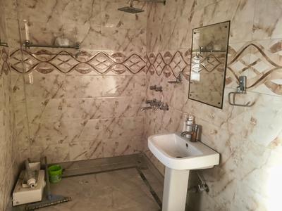 Image of 2150 Sq.ft 2 BHK Builder Floor for rent in Sector 105, Noida for Rs. 40000