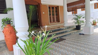 Image of 4500 Sq.ft 5 BHK Independent House for sale in Maradu, Kochi for Rs. 30000000