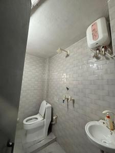 Bathroom Image of 400 Sq.ft 1 RK Studio for rent in Suncity Anantam Kunj EWS And LIG, Jait Vrindavan for Rs. 12000