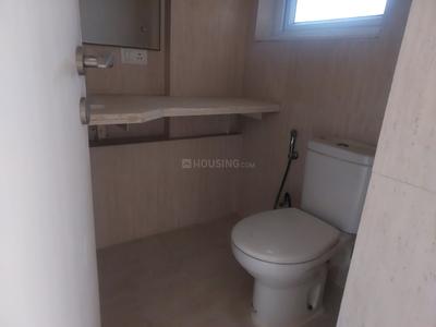 Bathroom Image of 1799 Sq.ft 3 BHK Apartment / Flat for sale in DLF The Primus, Sector 82A Gurgaon for Rs. 28500000