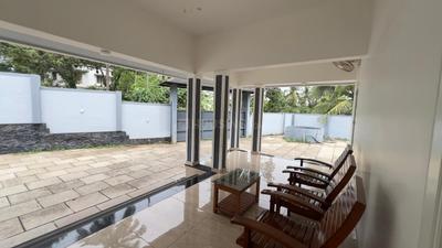 Balcony Image of 4000 Sq.ft 6 BHK Independent House for sale in Padinharathara Malappuram for Rs. 12500000