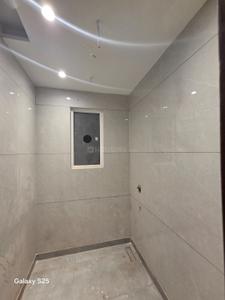 Image of 2250 Sq.ft 3 BHK Builder Floor for sale in Laxmi Nagar, New Delhi for Rs. 47000000