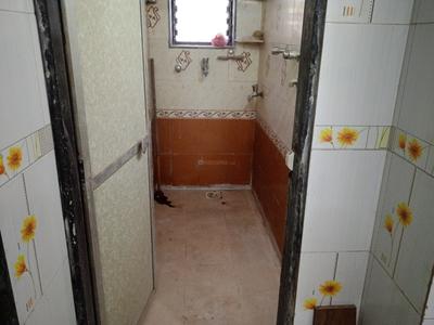 Bathroom Image of 600 Sq.ft 1.5 BHK Apartment / Flat for rent in Dombivli East Thane for Rs. 16000
