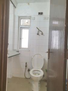 Common Bathroom Image of 1110 Sq.ft 2 BHK Apartment / Flat for sale in BPTP Princess Park, Sector 86 Faridabad for Rs. 8200000