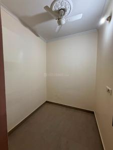 Bedroom Image of 1300 Sq.ft 2 BHK Builder Floor for rent in Palam Vihar Gurgaon for Rs. 30000