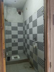 Bathroom Image of 900 Sq.ft 2 BHK Independent House for rent in Mithanpura Muzaffarpur for Rs. 8000