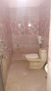 Bathroom Image of 2000 Sq.ft 3 BHK Builder Floor for rent in Anand Vihar Gorakhpur for Rs. 12000