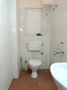 Common Bathroom Image of 1100 Sq.ft 3 BHK Apartment / Flat for rent in Eden City Maheshtala, Maheshtala Kolkata for Rs. 22000