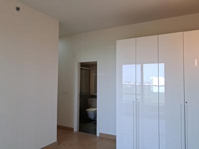 Bedroom Image of 2280 Sq.ft 3 BHK Apartment / Flat for sale in DLF One Midtown, Karampura New Delhi for Rs. 65000000