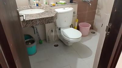 Bathroom Image of 1400 Sq.ft 2.5 BHK Apartment / Flat for sale in Sector 95 Gurgaon for Rs. 14700000