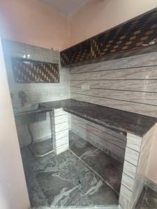 Kitchen Image of 550 Sq.ft 2 BHK Builder Floor for rent in Mayur Vihar Phase 1 New Delhi for Rs. 15100